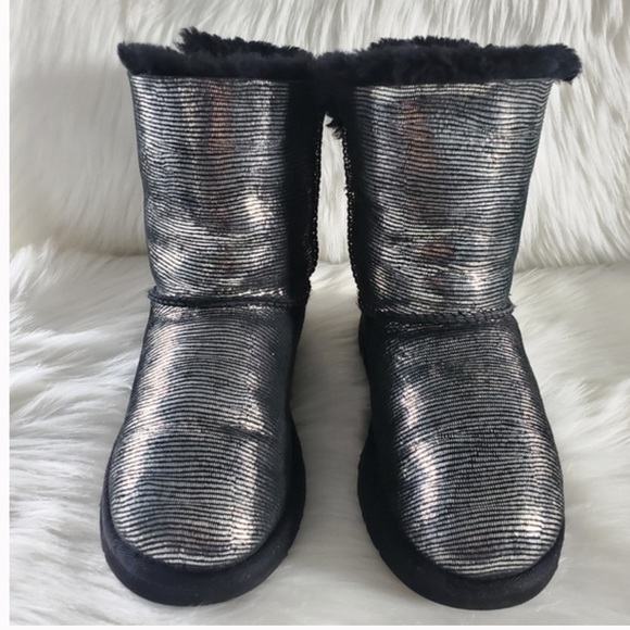 UGG Bailey Bow Shimmer Boots, #1004795Y - Picture 3 of 8